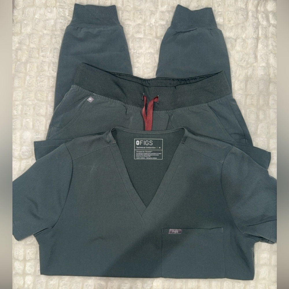 🩺WOMENS FIGS SCRUB SET BONSAI SIZE M•MP🩺